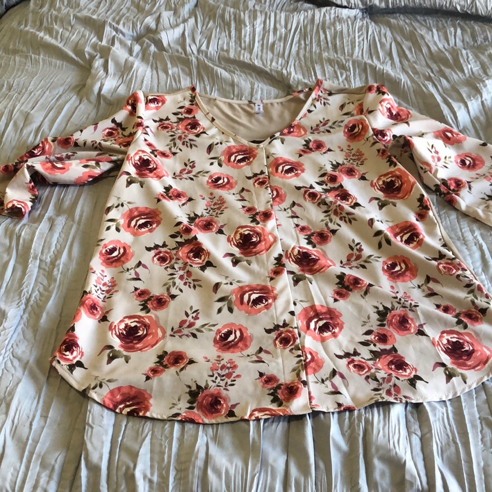 NWOT Piphany Top
